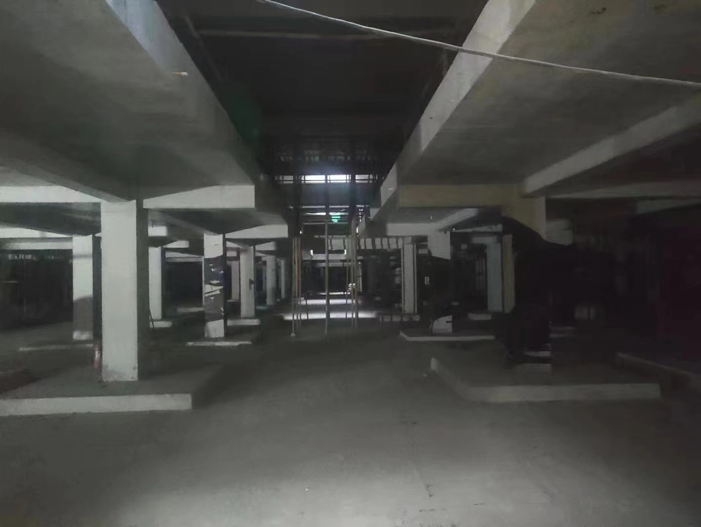 安顺山东又一个上海博普LOFT车库拔地而起